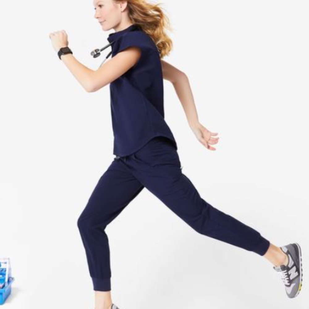 Figs Zamora™ Jogger Scrub Pants - In Tall